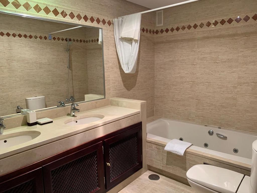 El Soto De Marbella Free Golf-tennis-padel-gym Gf 2 Bed 2 Bath P2b-p14 Málaga